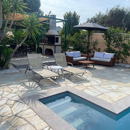 Vila Kalimera Private Pool 네아 포티데아 외부 사진