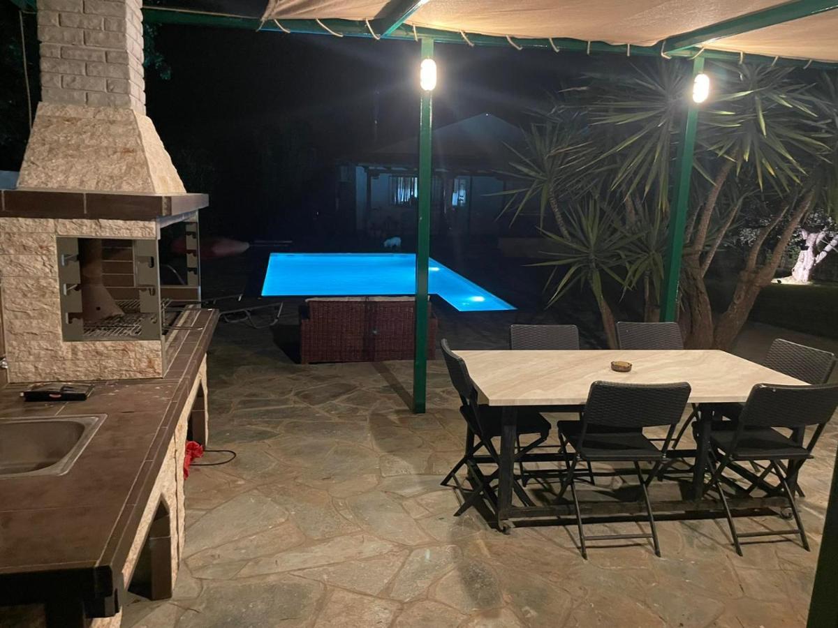 Vila Kalimera Private Pool 네아 포티데아 외부 사진