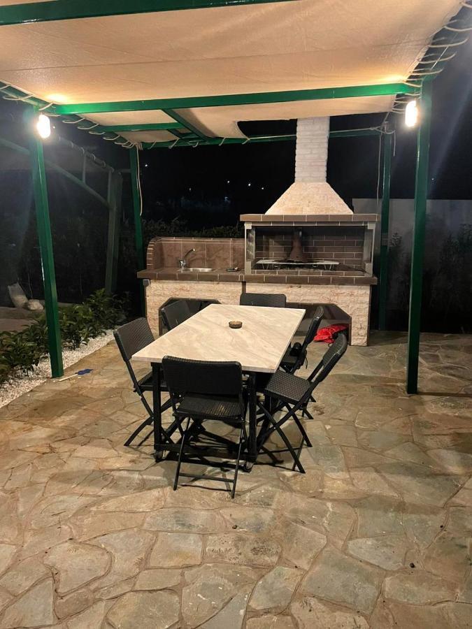 Vila Kalimera Private Pool 네아 포티데아 외부 사진