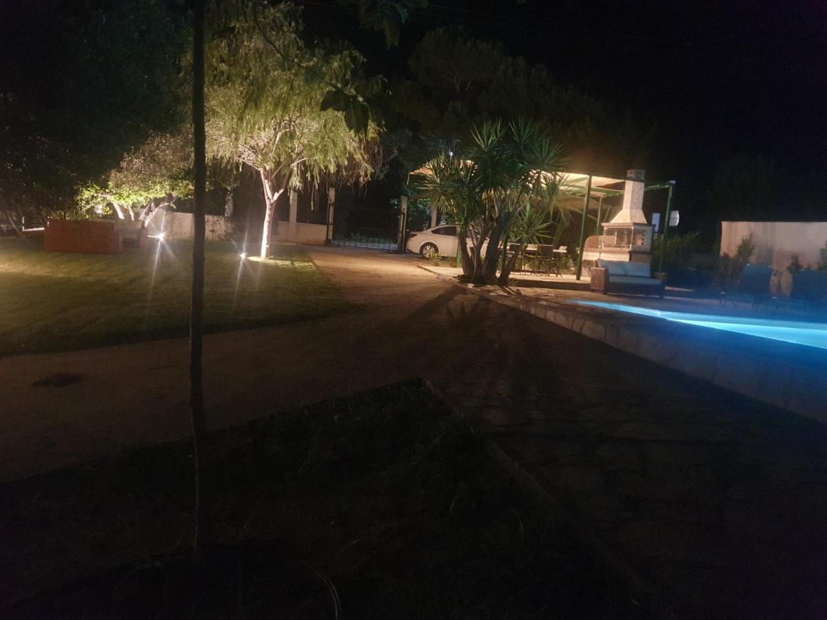 Vila Kalimera Private Pool 네아 포티데아 외부 사진