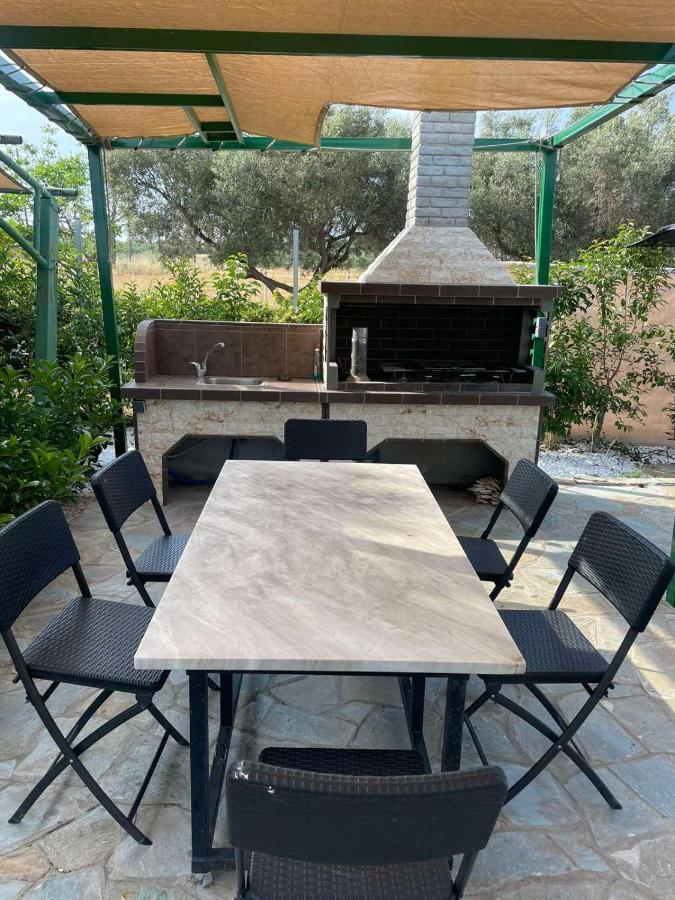 Vila Kalimera Private Pool 네아 포티데아 외부 사진