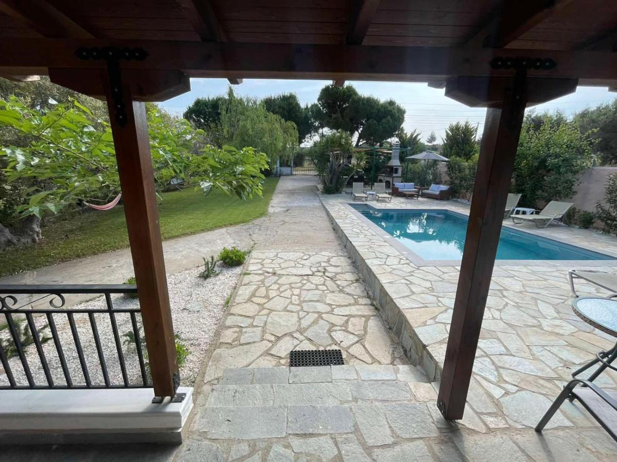 Vila Kalimera Private Pool 네아 포티데아 외부 사진